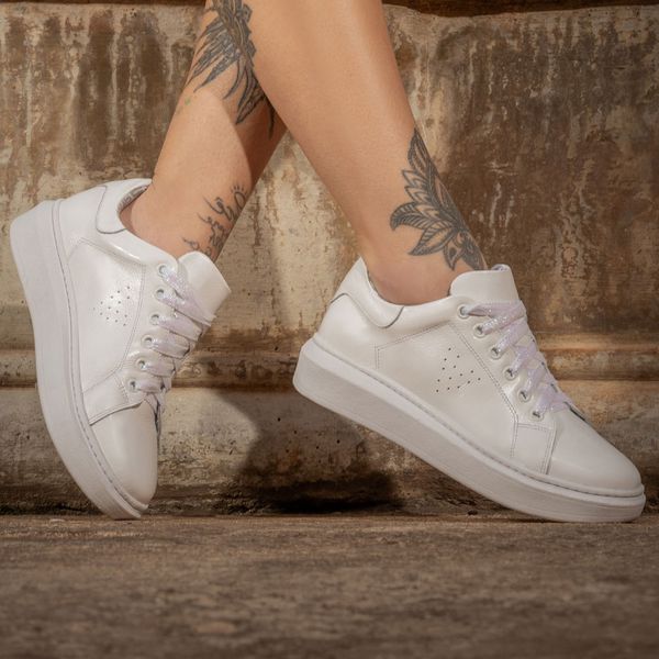 Como limpar tenis branco feminino sem alvejante插图