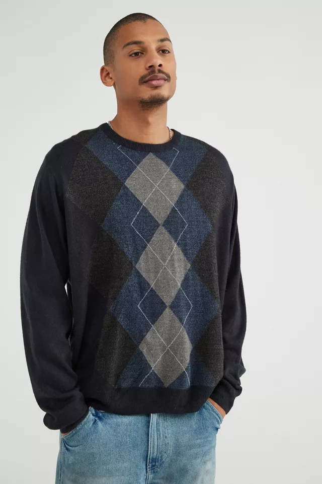 Argyle sweaters, diamond patterned sweaters are a classic yet stylish addition to any wardrobe. They offer a touch of sophistication and visual interest