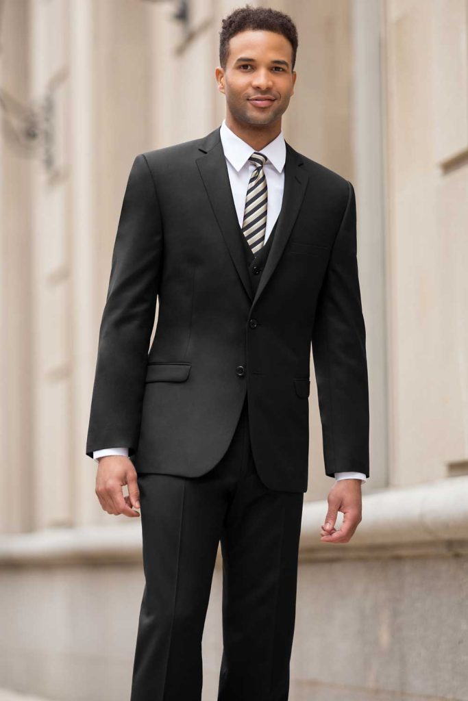 Fitted suits for men, choosing a fitted suit for men can be a daunting task, but with the right knowledge and guidance