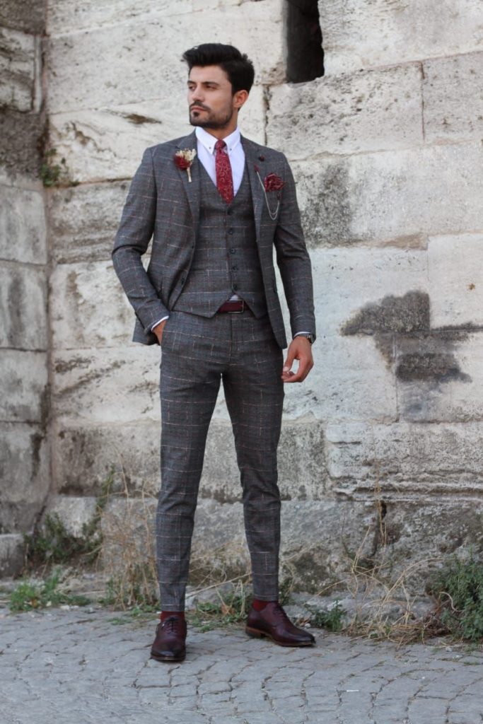 Plaid suits for men, the fashion world has witnessed the enduring appeal of plaid suits for men, a timeless and versatile ensemble that exudes sophistication and style.