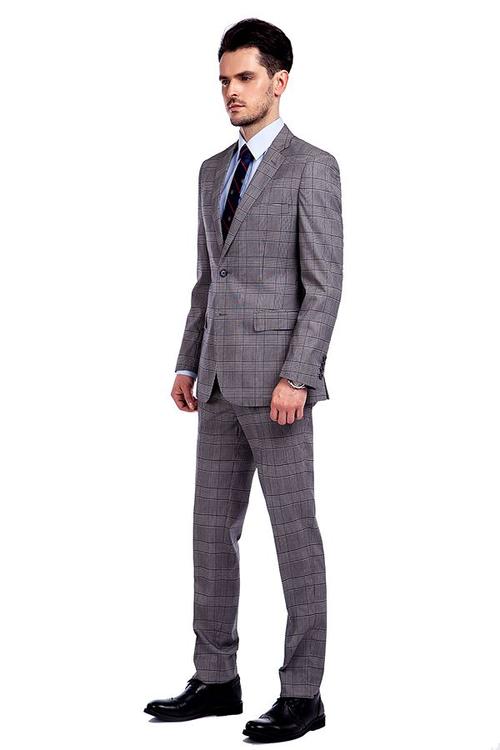 Suits for tall men possess a commanding presence that demands attention, and the right suit can enhance their stature while exuding