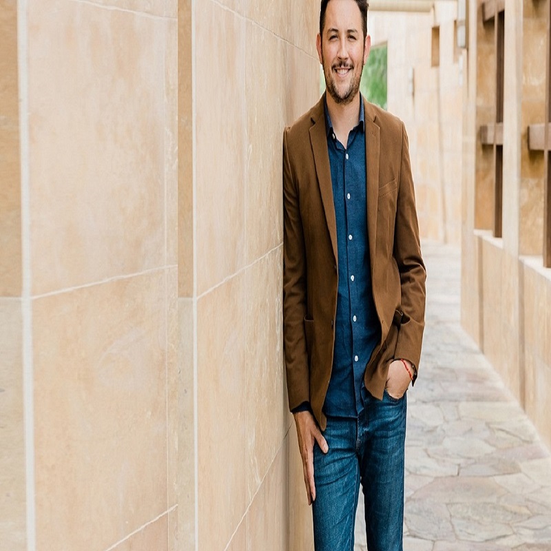 suit jacket and jeans